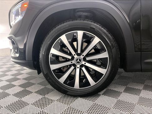 Certified 2022 Mercedes-Benz GLB 250 image 8