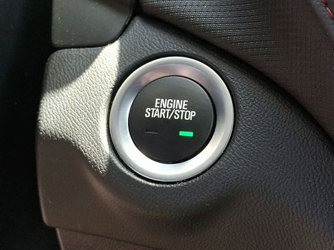 Used 2023 Chevrolet Equinox RS AWD/4WD image 23