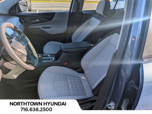 Used 2024 Chevrolet Equinox LS image 8
