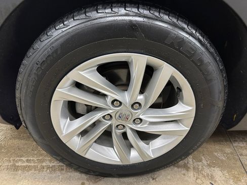 Used 2024 Buick Envista Preferred w/ Convenience I Package image 35