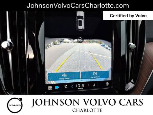 Used 2024 Volvo XC60 B5 Plus image 15