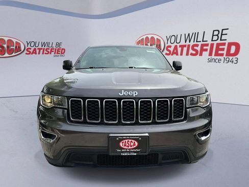 Used 2021 Jeep Grand Cherokee Laredo AWD/4WD image 6