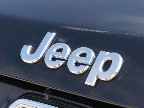 Used 2022 Jeep Compass Limited AWD/4WD image 11