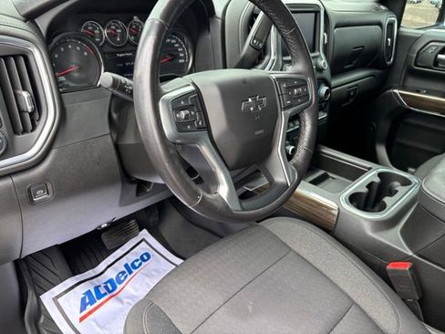 Used 2022 Chevrolet Silverado 1500 LT Trail Boss w/ Bed Protection Package AWD/4WD image 15