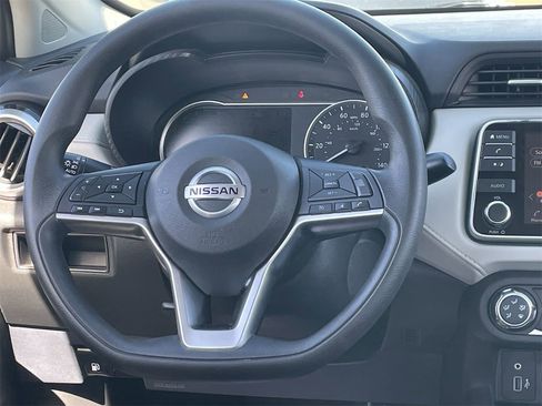 Used 2021 Nissan Versa SV w/ Trunk Package image 13