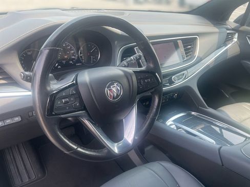 Used 2024 Buick Enclave Premium AWD/4WD image 18