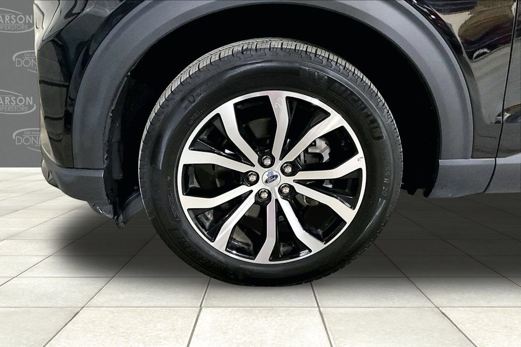 Certified 2025 Ford Explorer ST-Line AWD/4WD image 12