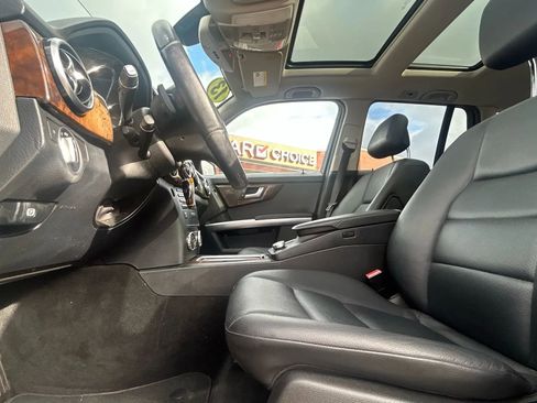 Used 2013 Mercedes-Benz GLK 350 4MATIC image 10