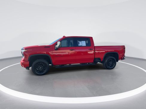 Used 2024 Chevrolet Silverado 2500 LTZ w/ LTZ Plus Package image 7