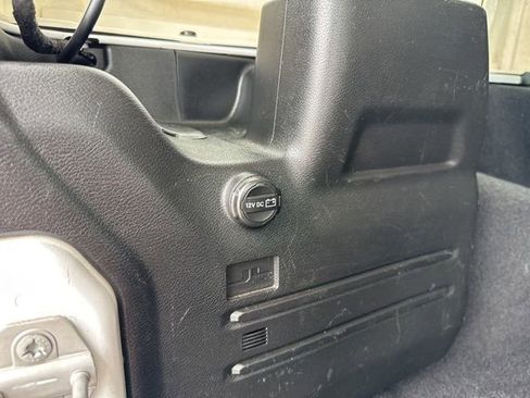 Used 2020 Jeep Wrangler Unlimited Sahara AWD/4WD image 32