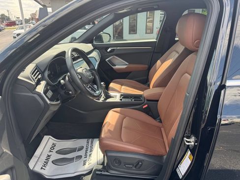 Used 2024 Audi Q3 2.0T Premium AWD/4WD image 9