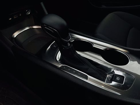 Used 2025 Chevrolet Malibu LT w/ Sport Edition FWD image 22