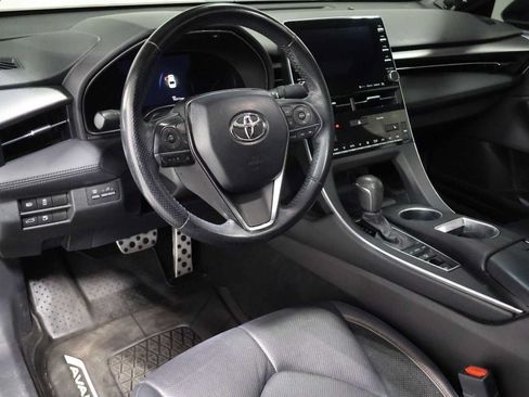 Used 2019 Toyota Avalon XSE w/ Protection Package FWD image 4