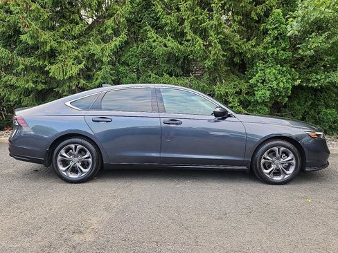 Used 2024 Honda Accord EX image 7