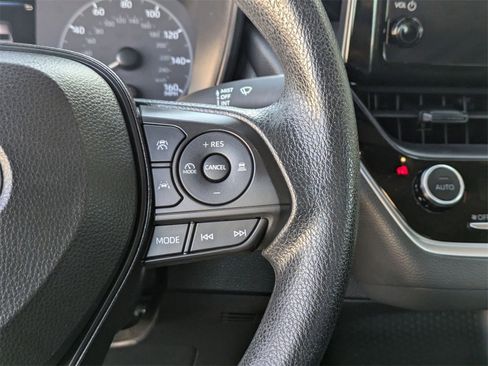 Used 2024 Toyota Corolla LE image 21
