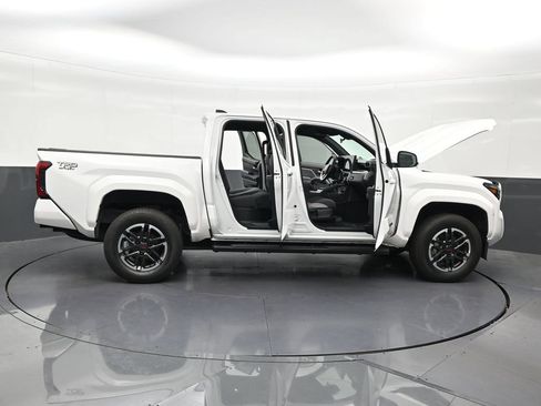 Used 2024 Toyota Tacoma TRD Sport RWD image 33