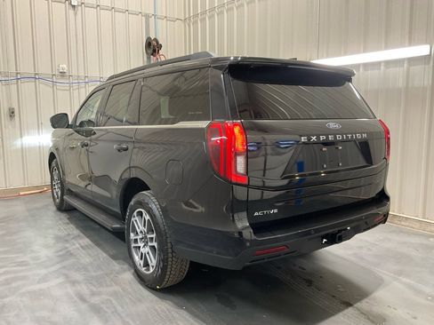 Used 2025 Ford Expedition Active image 23