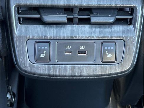 Used 2023 Nissan Ariya FWD image 10