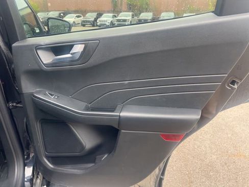 Used 2024 Ford Escape ST-Line w/ Tech Pack #1 AWD/4WD image 12