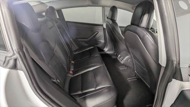 Used 2021 Tesla Model 3 Standard Range Plus RWD image 19