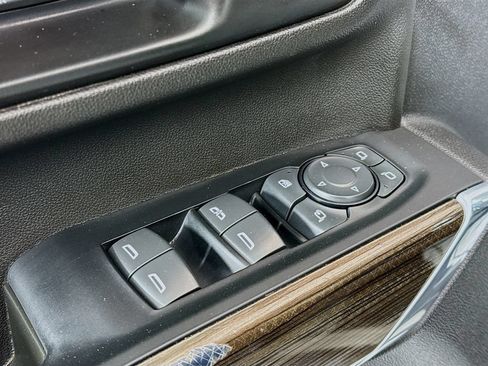 Used 2022 Chevrolet Silverado 2500 LT w/ Fleet Comfort Package AWD/4WD image 17
