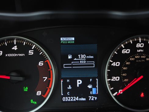 Used 2025 Mitsubishi Eclipse Cross SEL AWD/4WD image 23