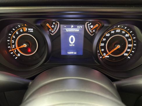 Used 2024 Jeep Gladiator Sport image 14