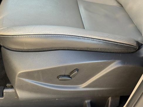 Used 2017 Ford Transit Connect XLT image 22