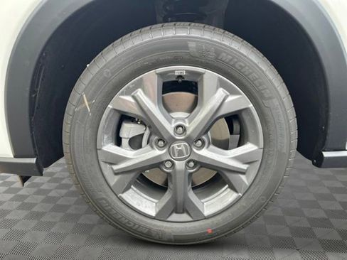 New 2026 Honda HR-V LX image 9