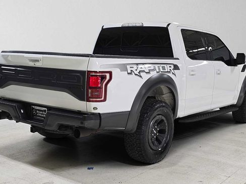 Used 2018 Ford F150 Raptor w/ Equipment Group 802A Luxury AWD/4WD image 3
