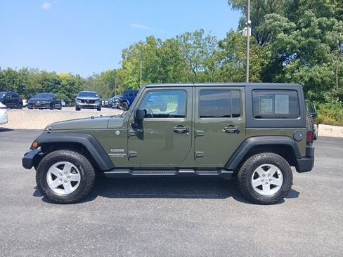 Used 2015 Jeep Wrangler Unlimited Sport w/ Quick Order Package 24S AWD/4WD image 3
