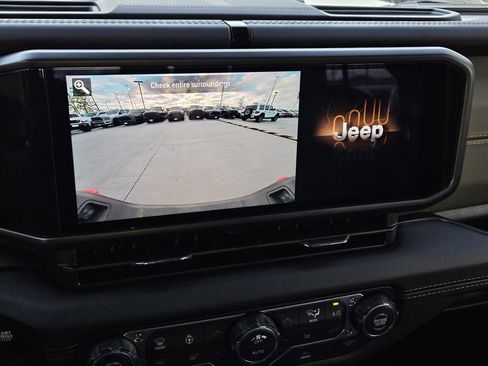 New 2026 Jeep Gladiator Mojave AWD/4WD image 18