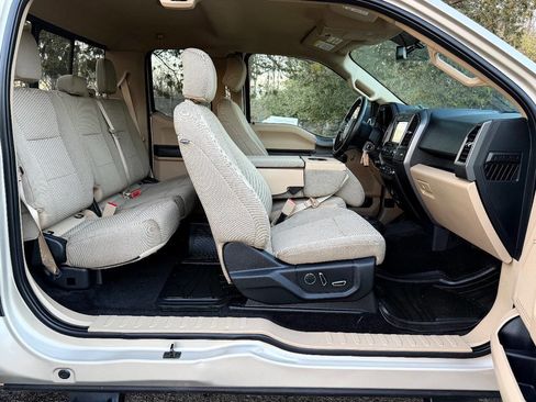 Used 2018 Ford F150 XLT w/ Equipment Group 302A Luxury image 18