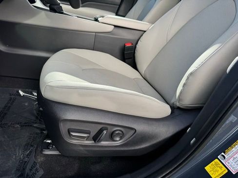 Certified 2026 Toyota Grand Highlander XLE AWD/4WD image 8