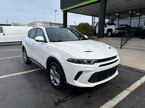 Used 2024 Dodge Hornet R/T Plus image 2