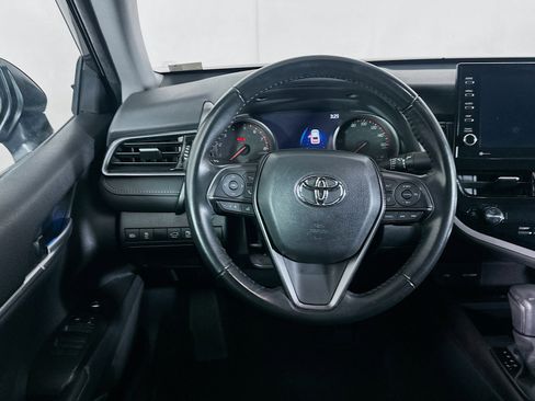 Used 2023 Toyota Camry XSE image 18