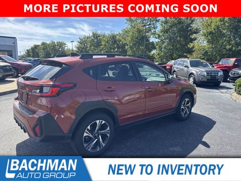 Used 2024 Subaru Crosstrek 2.0i Premium AWD/4WD image 3