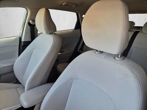 Used 2025 Hyundai Kona SEL FWD image 16