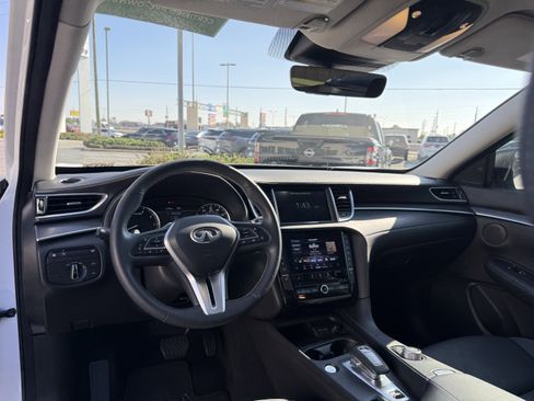 Certified 2023 INFINITI QX50 Luxe image 17