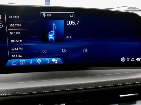 Used 2025 Cadillac XT4 Premium Luxury w/ Cold Weather Package image 4