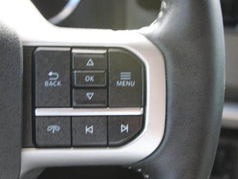 Used 2024 Ford Expedition XLT RWD image 22