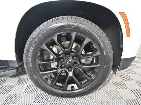 Used 2025 Chevrolet Tahoe High Country w/ Sun And Tow Package AWD/4WD image 11