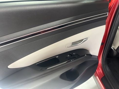 Used 2023 Hyundai Tucson Limited w/ Cargo Package image 29