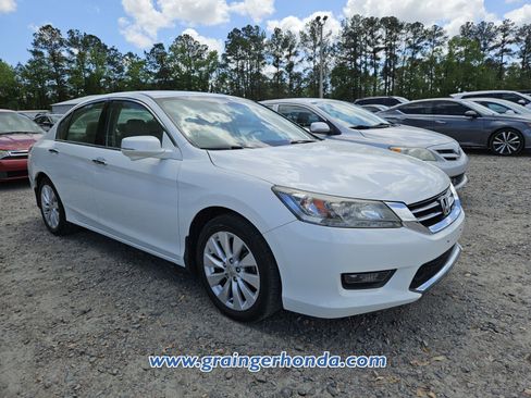 Used 2015 Honda Accord Touring image 5