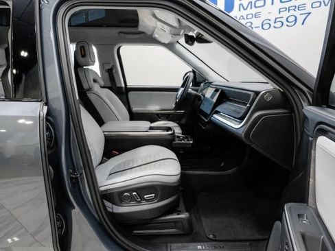 Used 2025 Rivian R1S Adventure AWD/4WD image 35