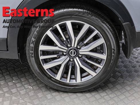 Used 2021 Nissan Kicks SV FWD image 8