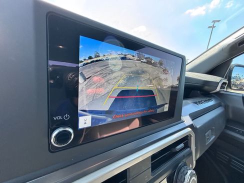 Used 2025 Toyota Tacoma TRD Sport RWD image 23