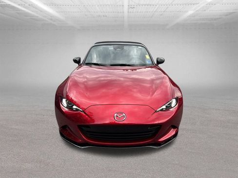 Used 2025 MAZDA MX-5 Miata Club RWD image 9