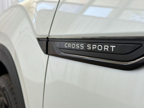 New 2026 Volkswagen Atlas Cross Sport SEL R-Line AWD/4WD image 39