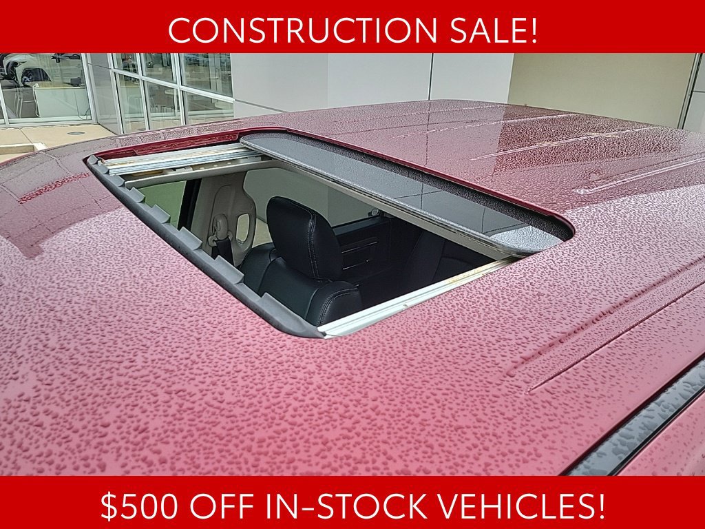 Used 2018 RAM 1500 Laramie w/ Convenience Group AWD/4WD image 3